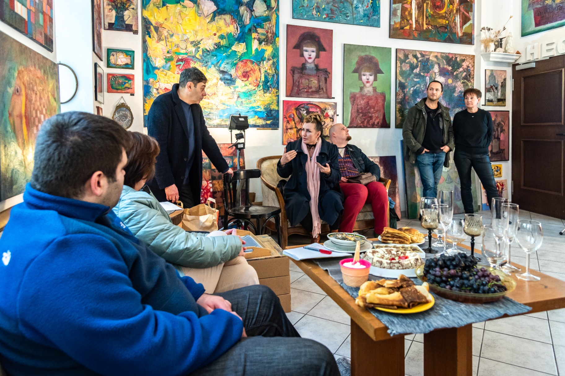 Diskussionsrunde im Salon